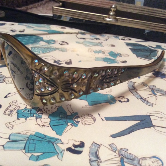 Pinup Vintage Sunglasses VLV - Picture 2 of 5
